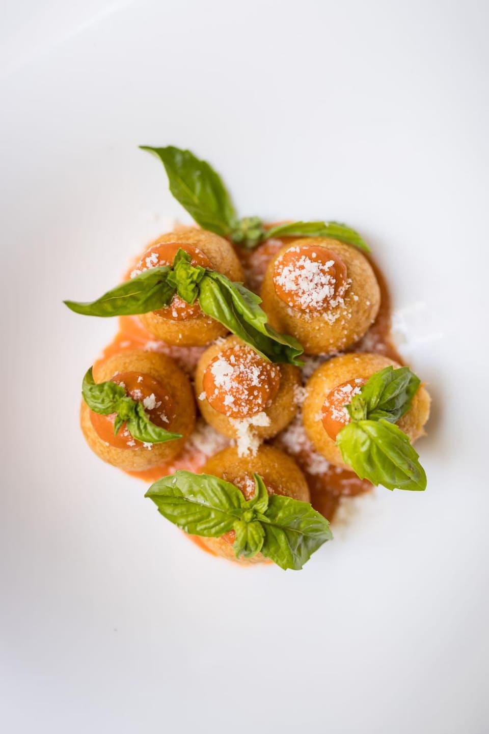 Sfere di parmigiano fritte — Il Gozzo, Salerno